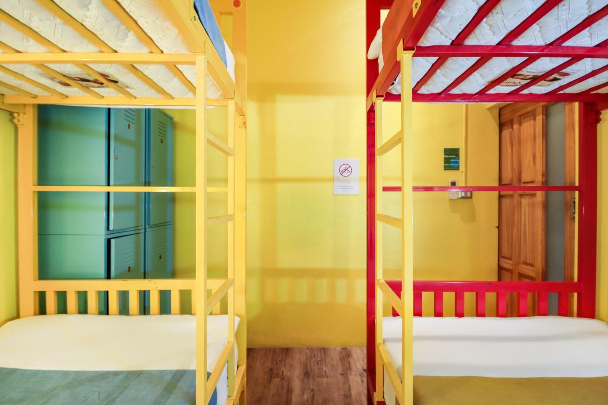 Oyo 1074 Fin Hostel Ката-Біч Екстер'єр фото