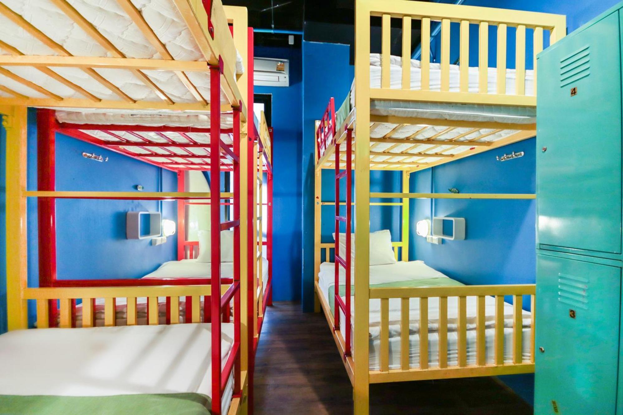 Oyo 1074 Fin Hostel Ката-Біч Екстер'єр фото