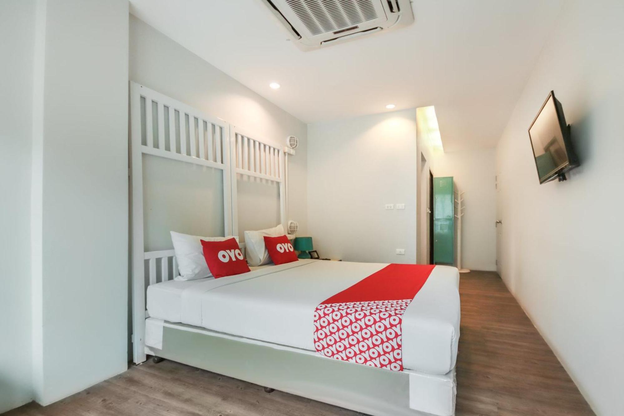 Oyo 1074 Fin Hostel Ката-Біч Екстер'єр фото