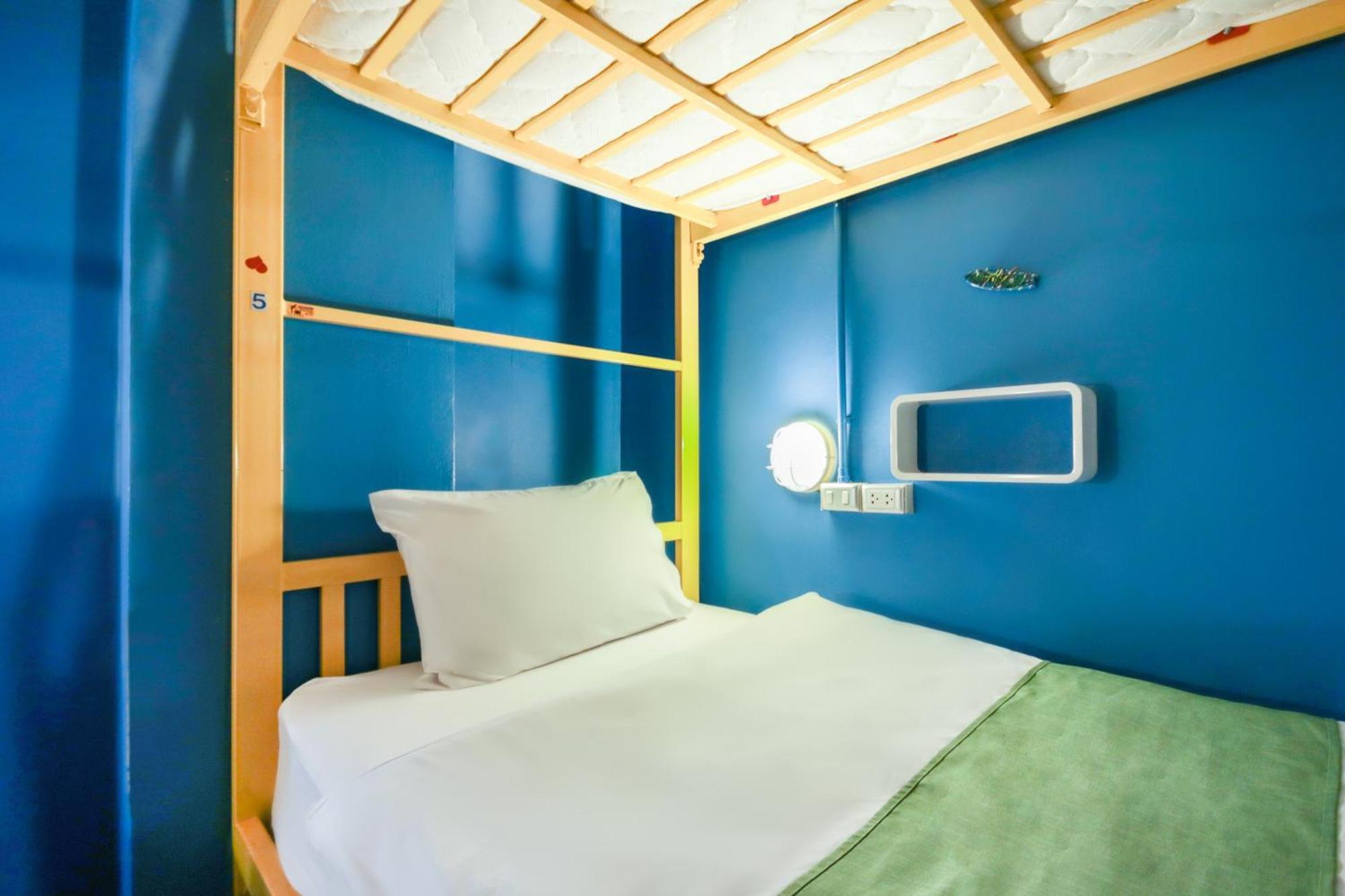Oyo 1074 Fin Hostel Ката-Біч Екстер'єр фото