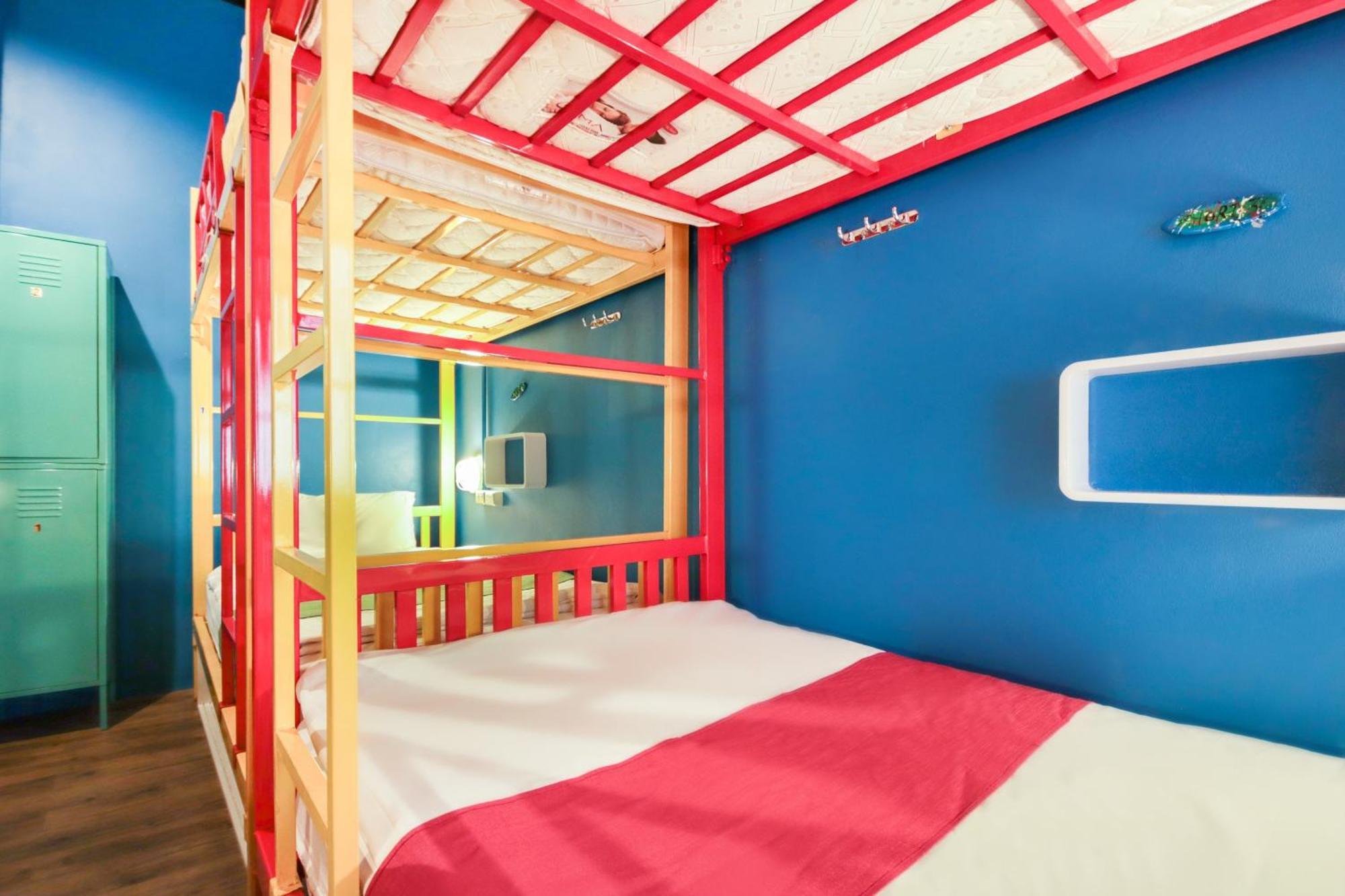 Oyo 1074 Fin Hostel Ката-Біч Екстер'єр фото